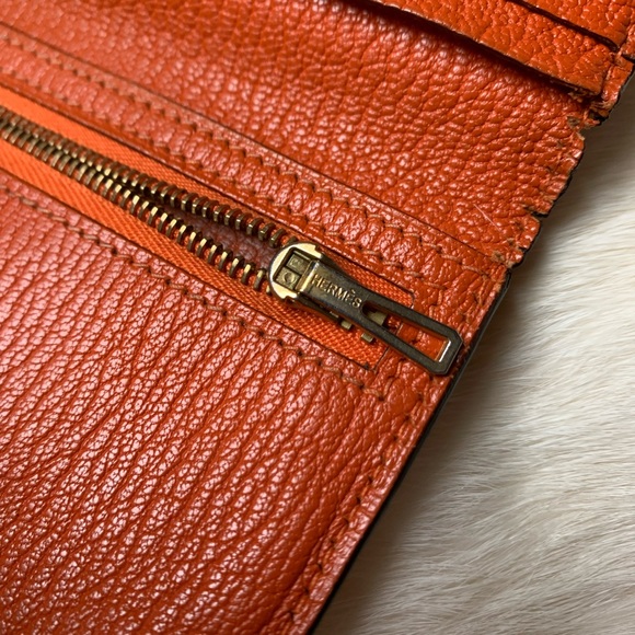 Hermes Bearn tri-fold leather wallet orange gold hardware - Picture 11 of 16